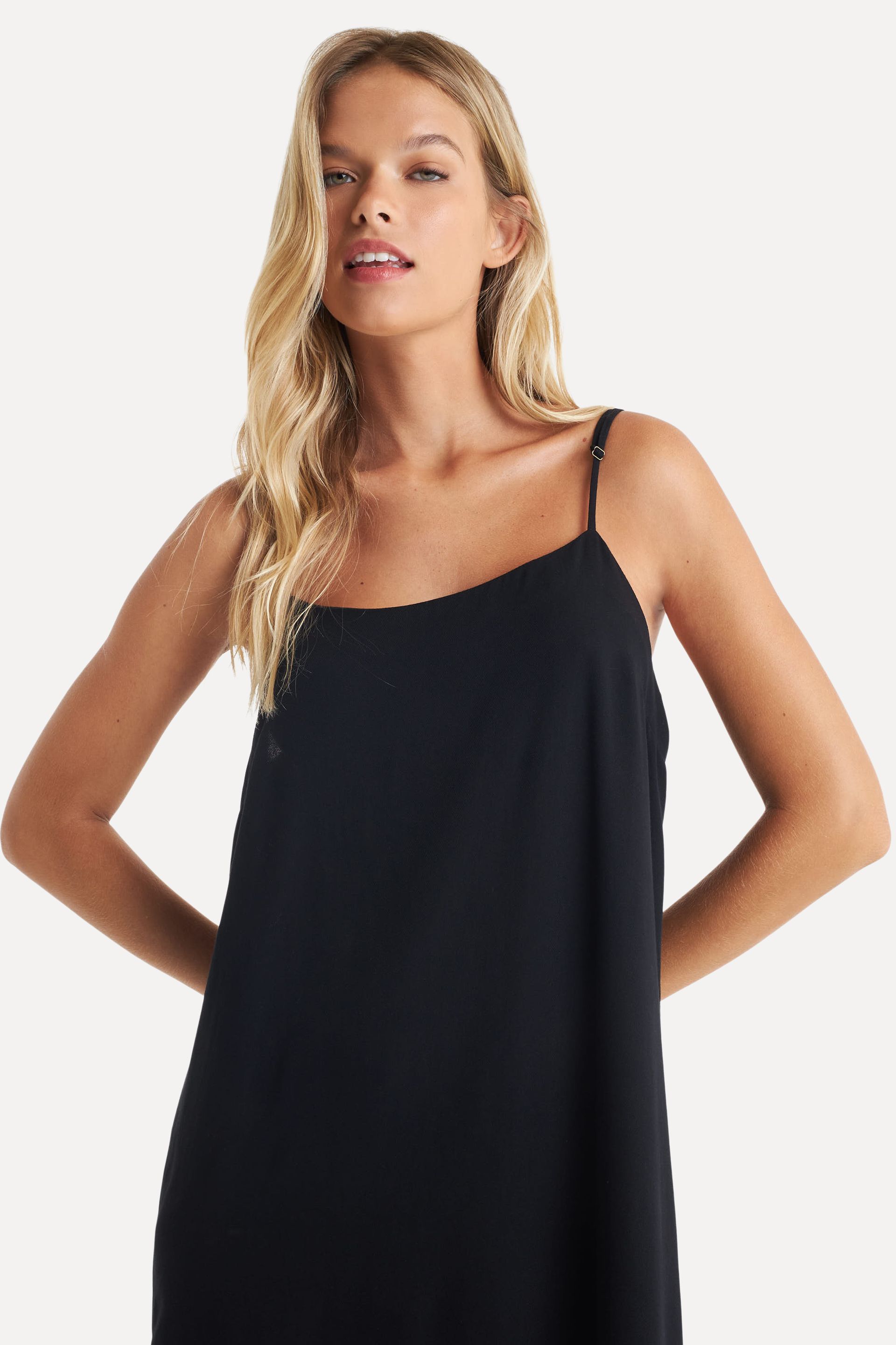 Vestido Slip Dress Feminino Curto