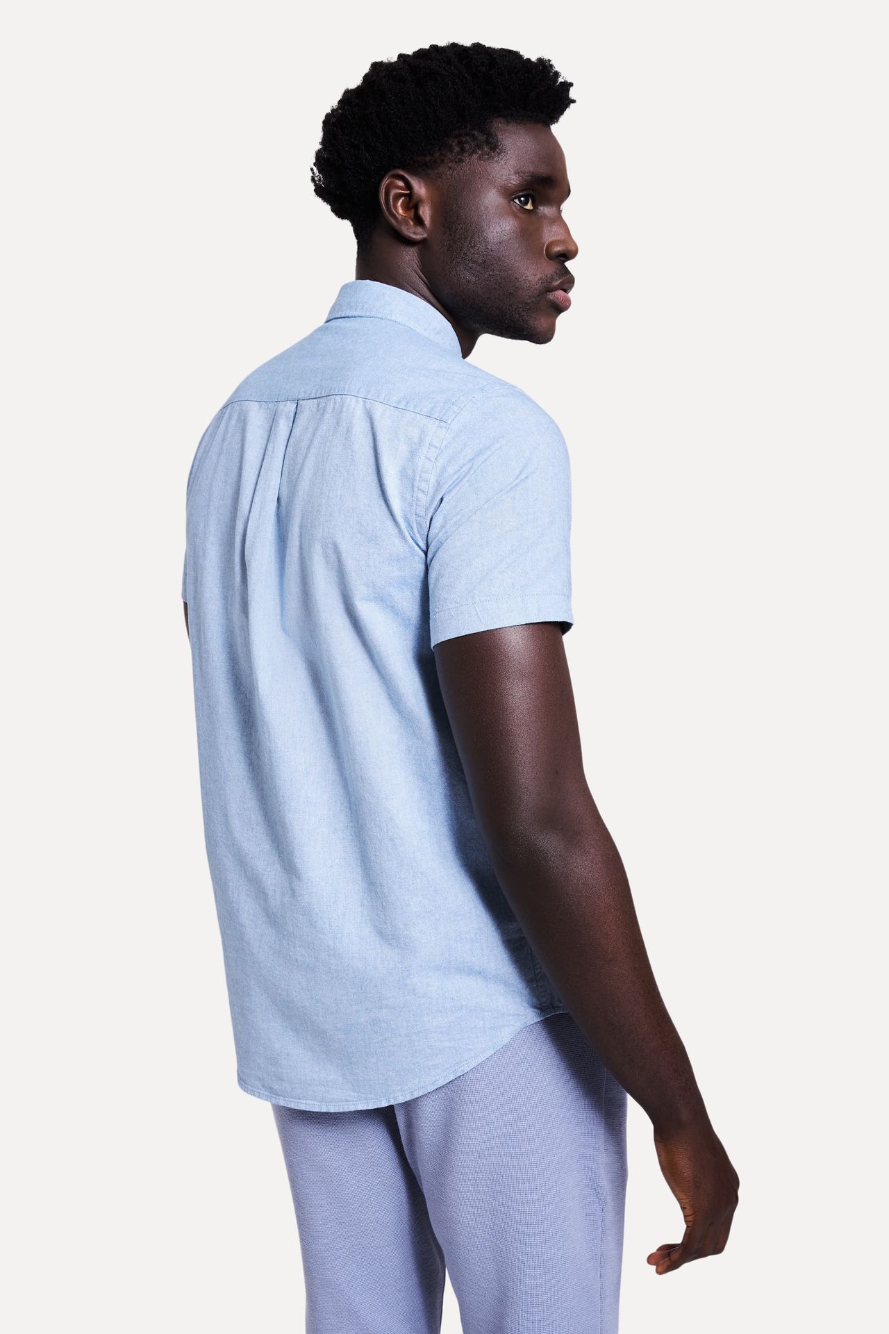 Camisa Oxford Masculina Manga Curta com Bolso