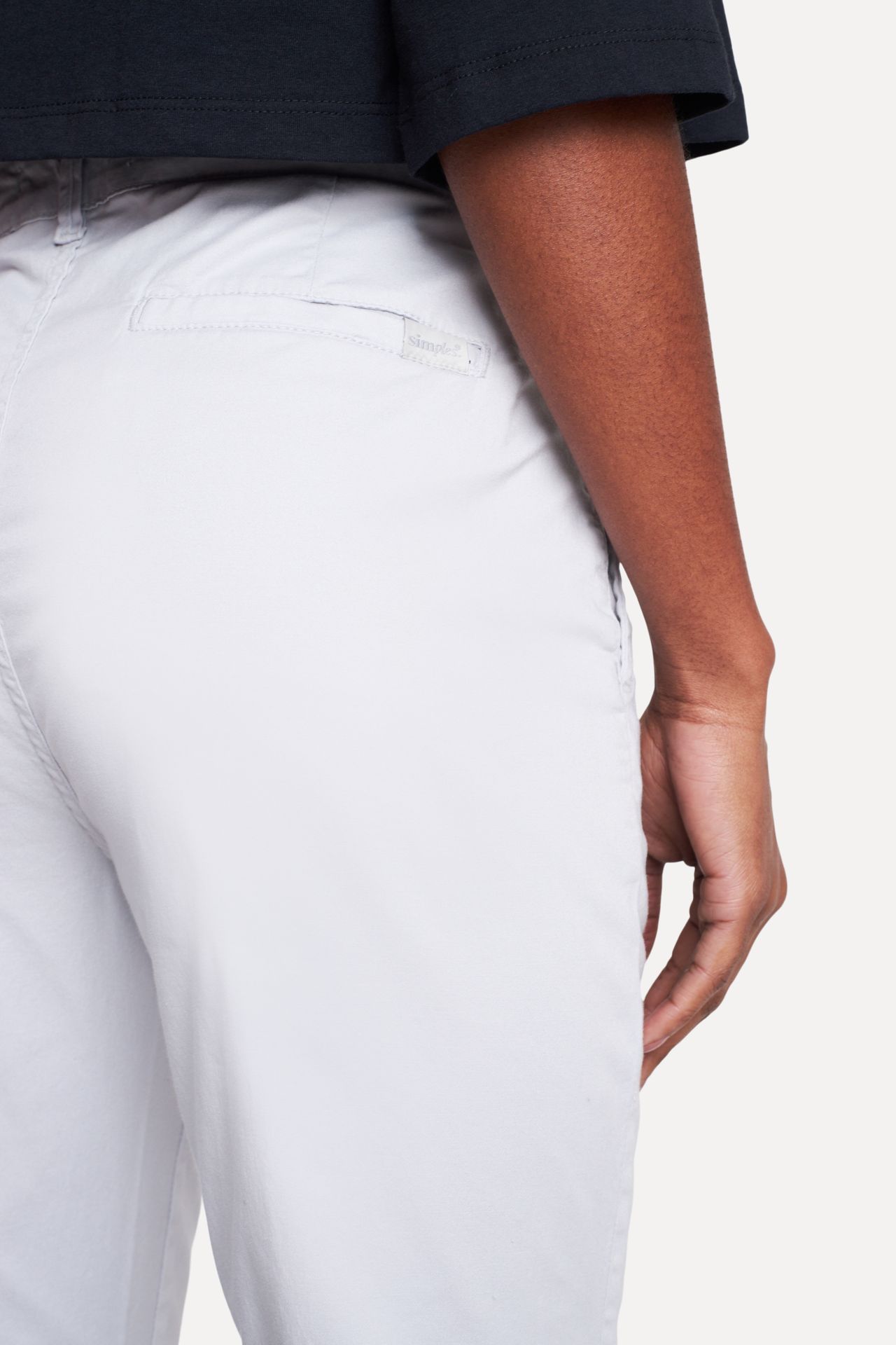 Calça Chino Reta Feminina Simples de Sarja