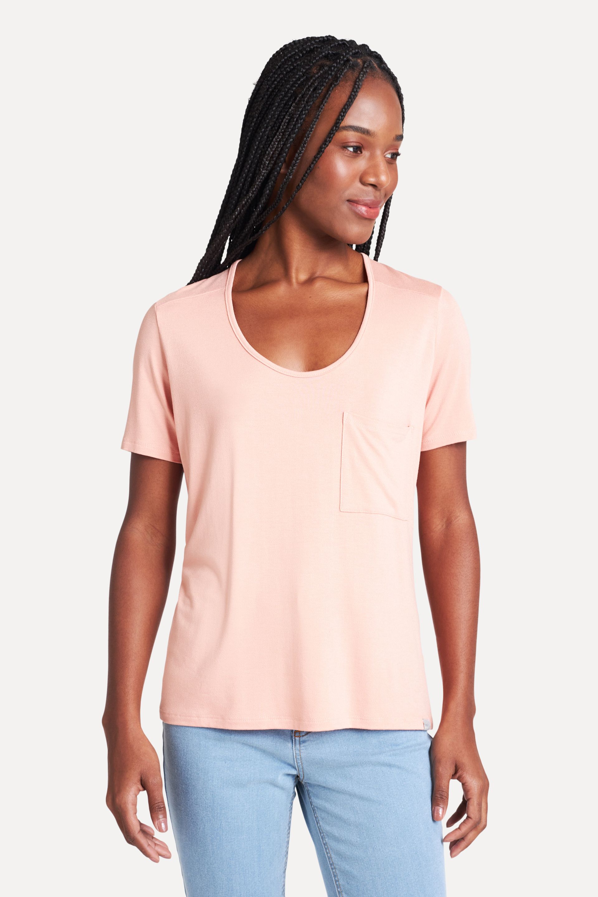 Camiseta Leve Feminina com Bolso