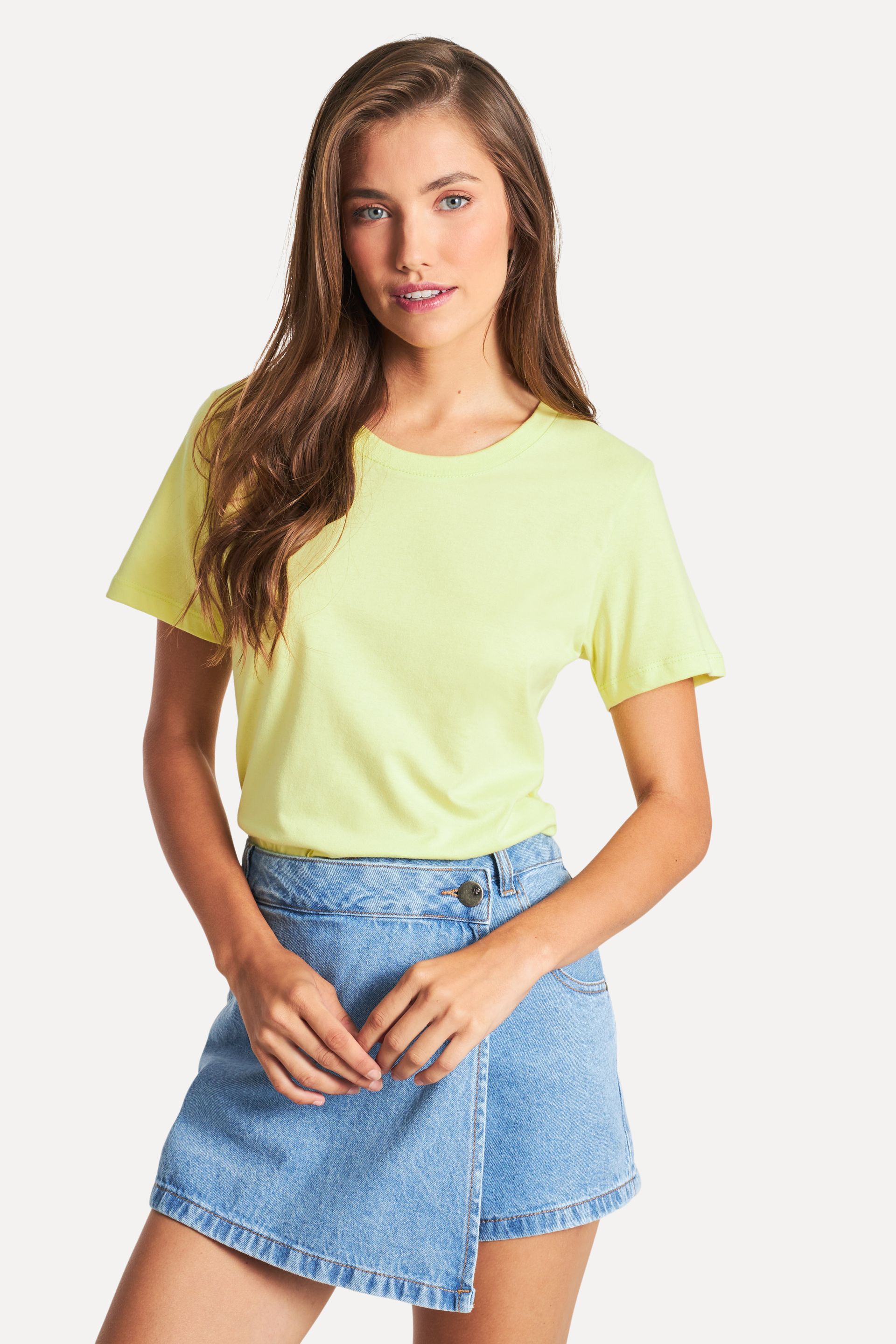 Camiseta Básica Feminina Simples Manga Curta