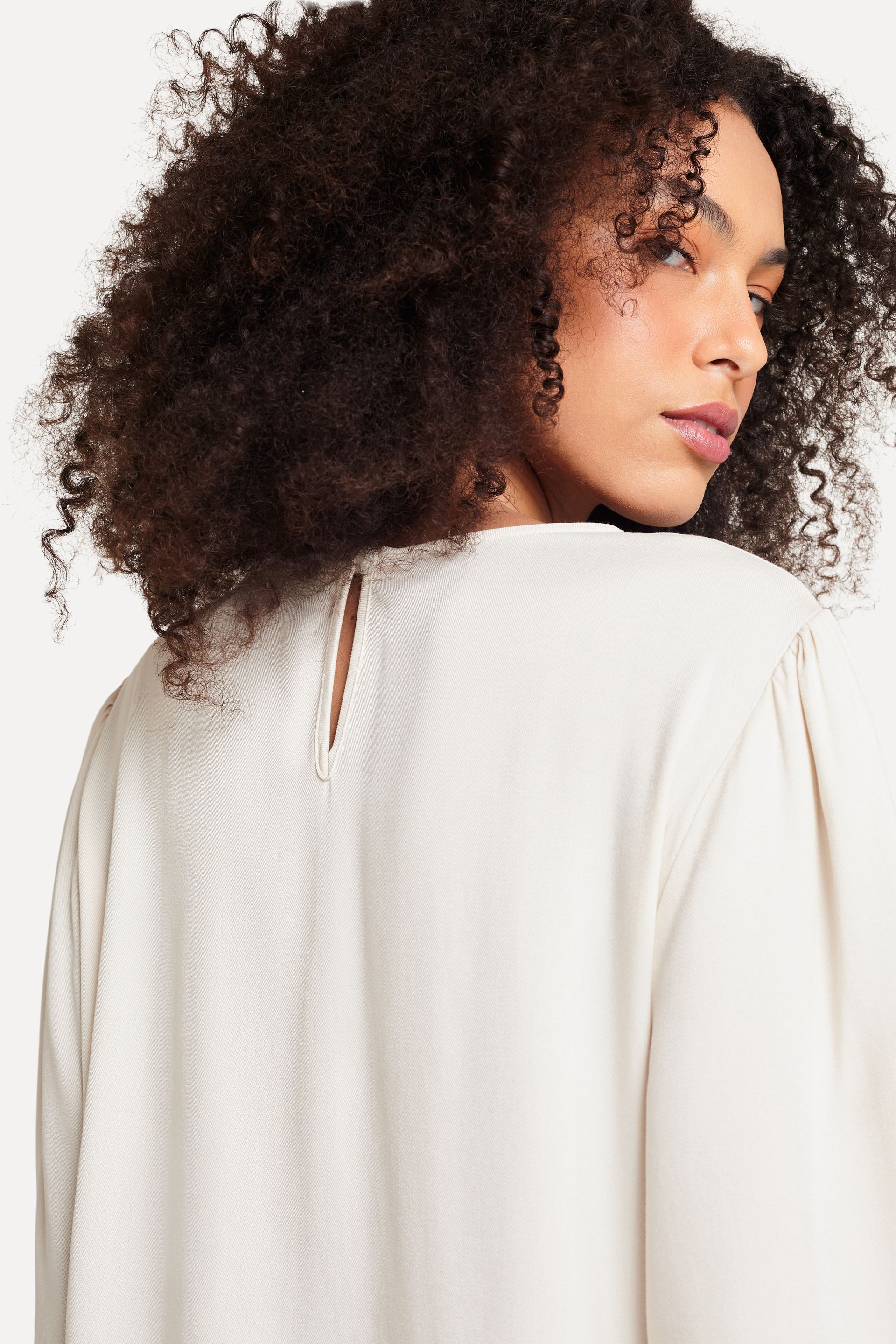 Vestido Feminino Curto Line em Viscose