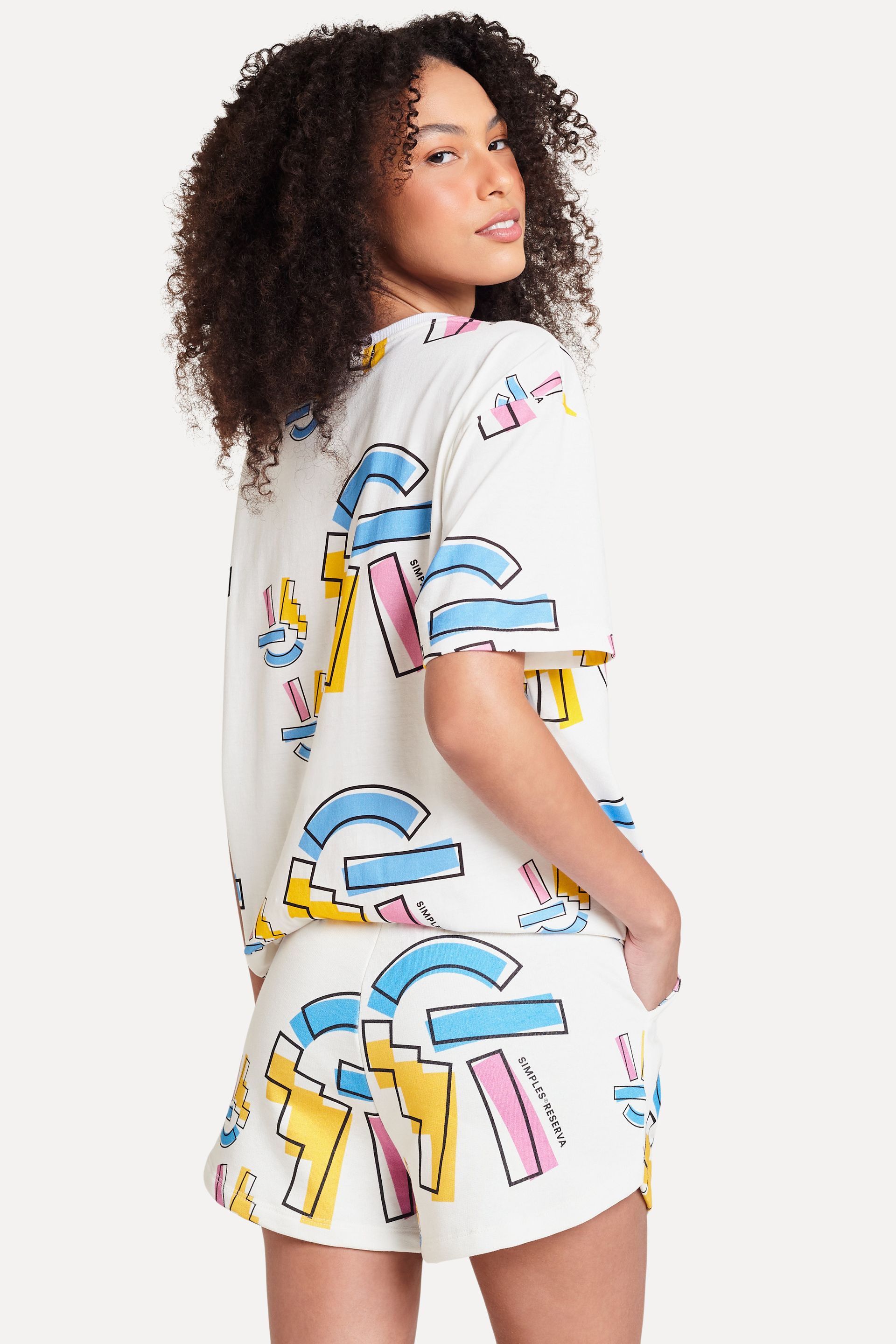 Short Moletom Feminino Estampado Hands