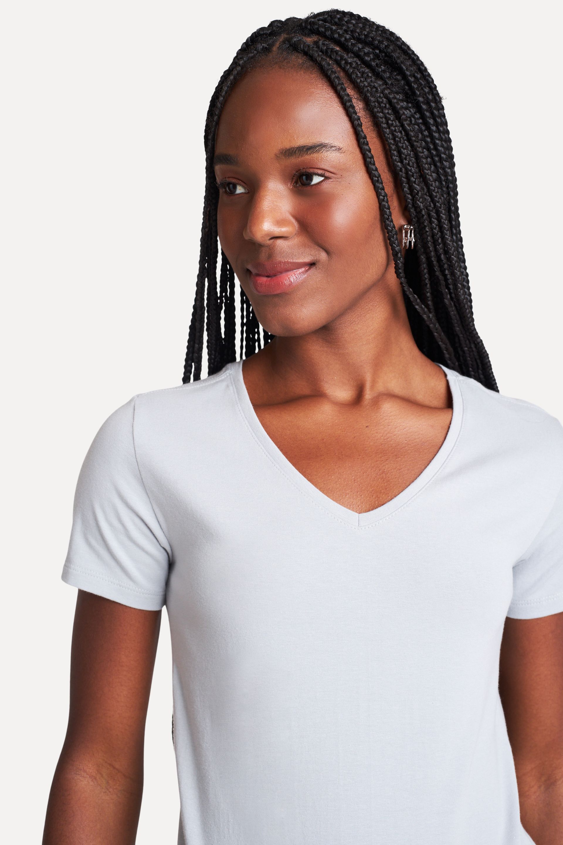 Camiseta Básica Feminina Simples + de Manga Curta com Decote V
