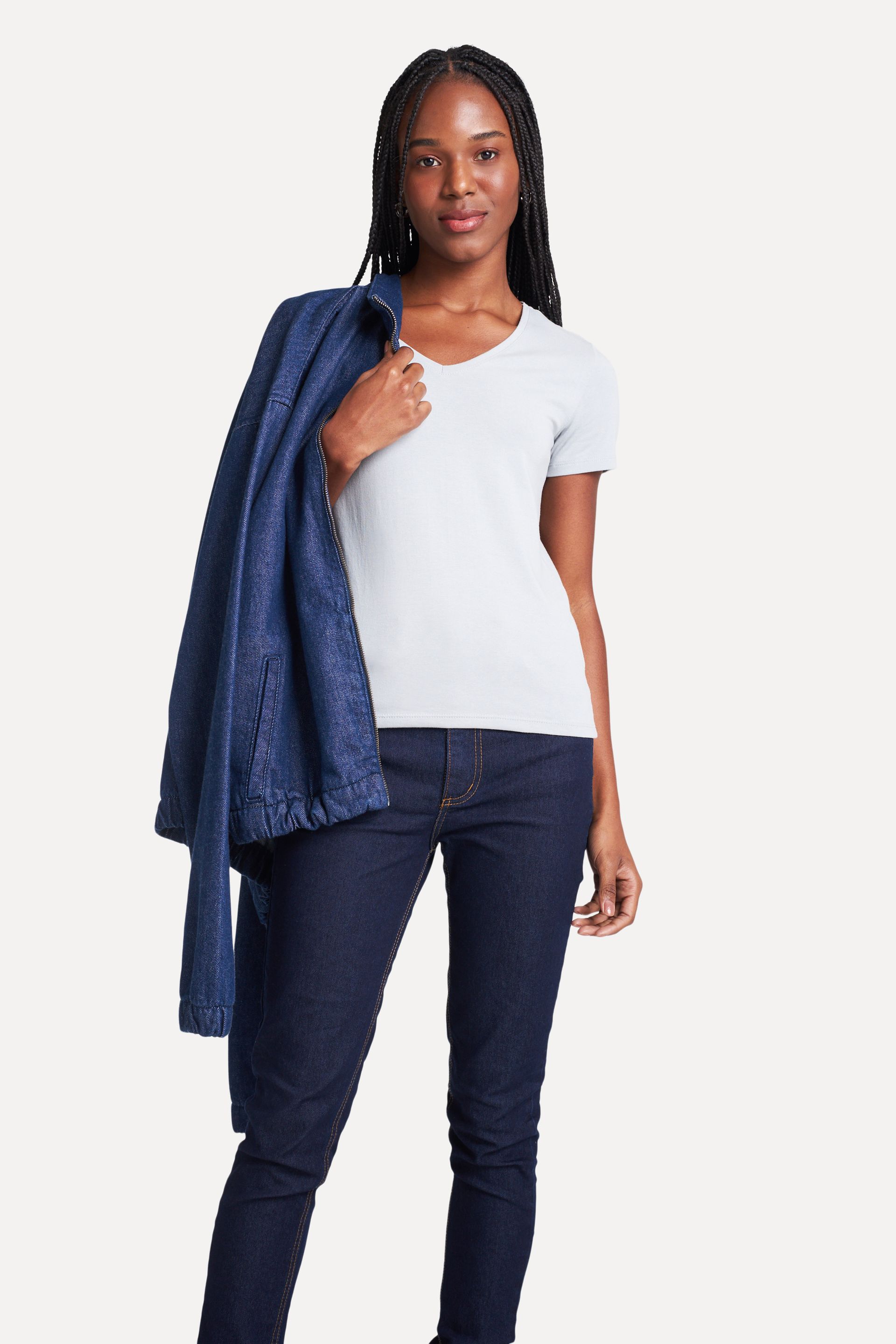 Camiseta Básica Feminina Simples + de Manga Curta com Decote V