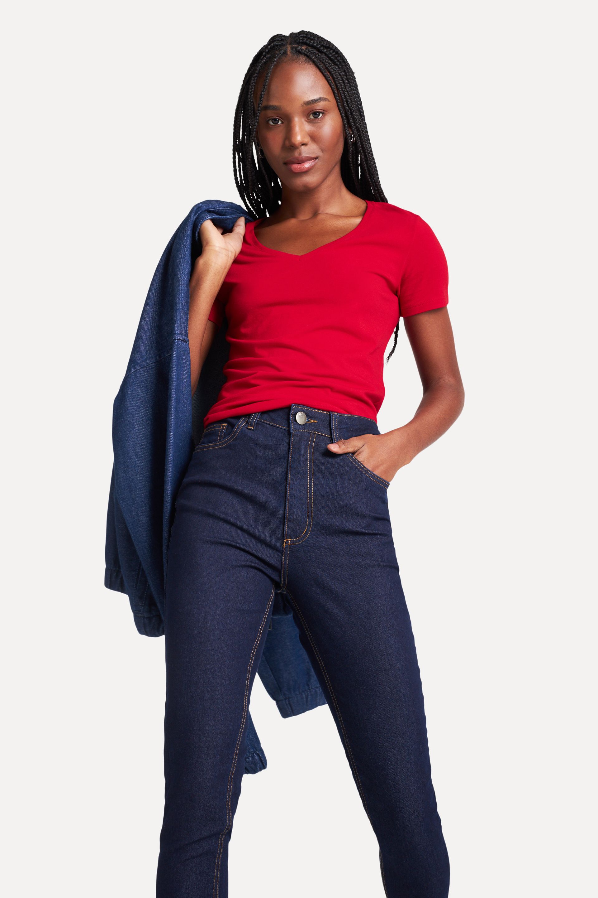 Camiseta Básica Feminina Simples + de Manga Curta com Decote V