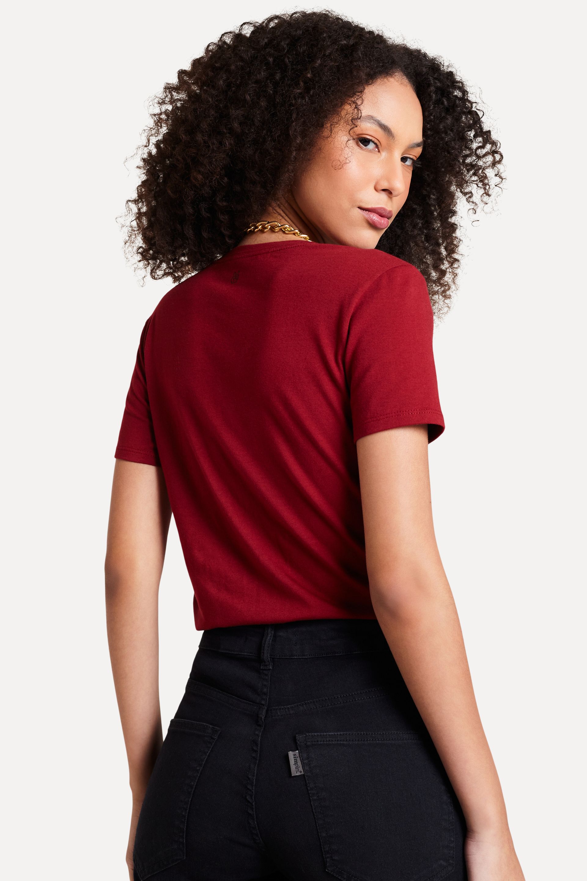 Camiseta Básica Feminina Simples + de Manga Curta