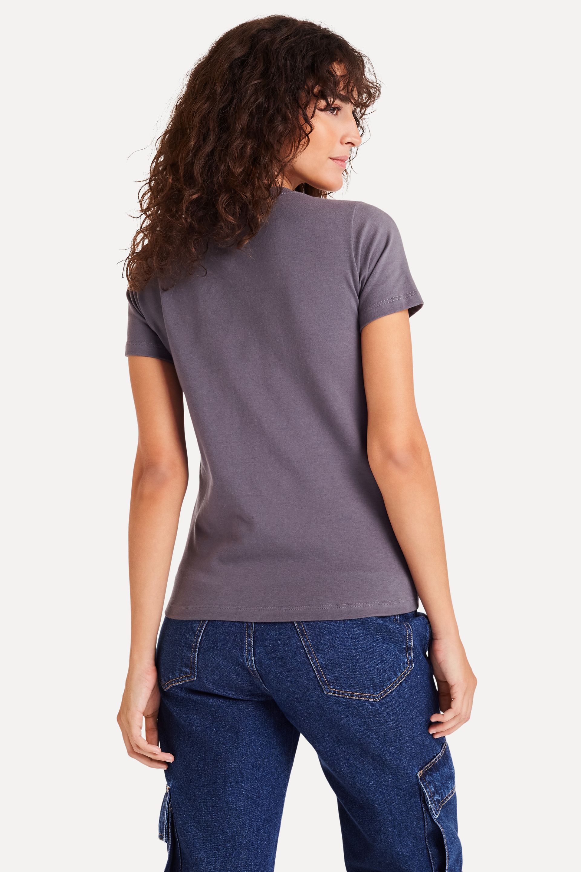 Camiseta Básica Feminina Simples + de Manga Curta