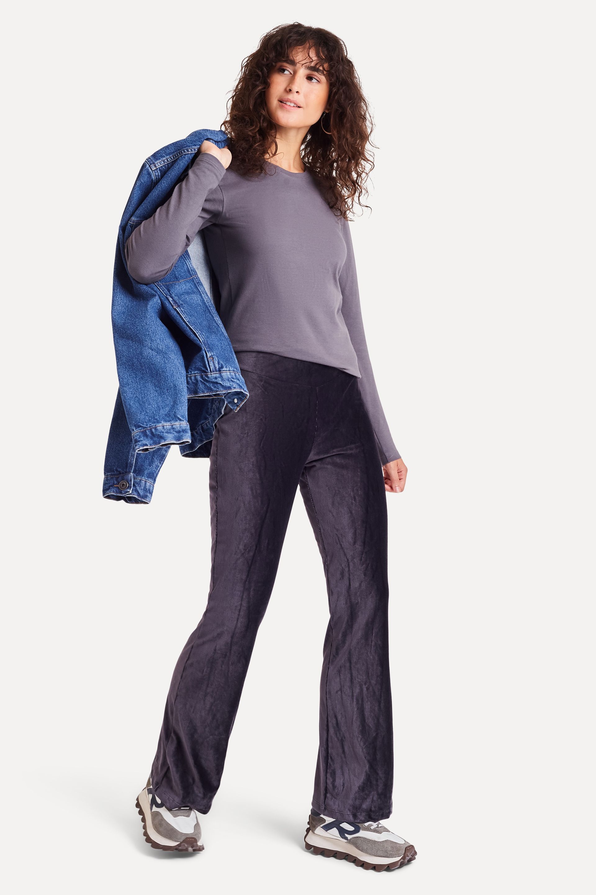 Camiseta Básica Feminina Simples + de Manga Longa