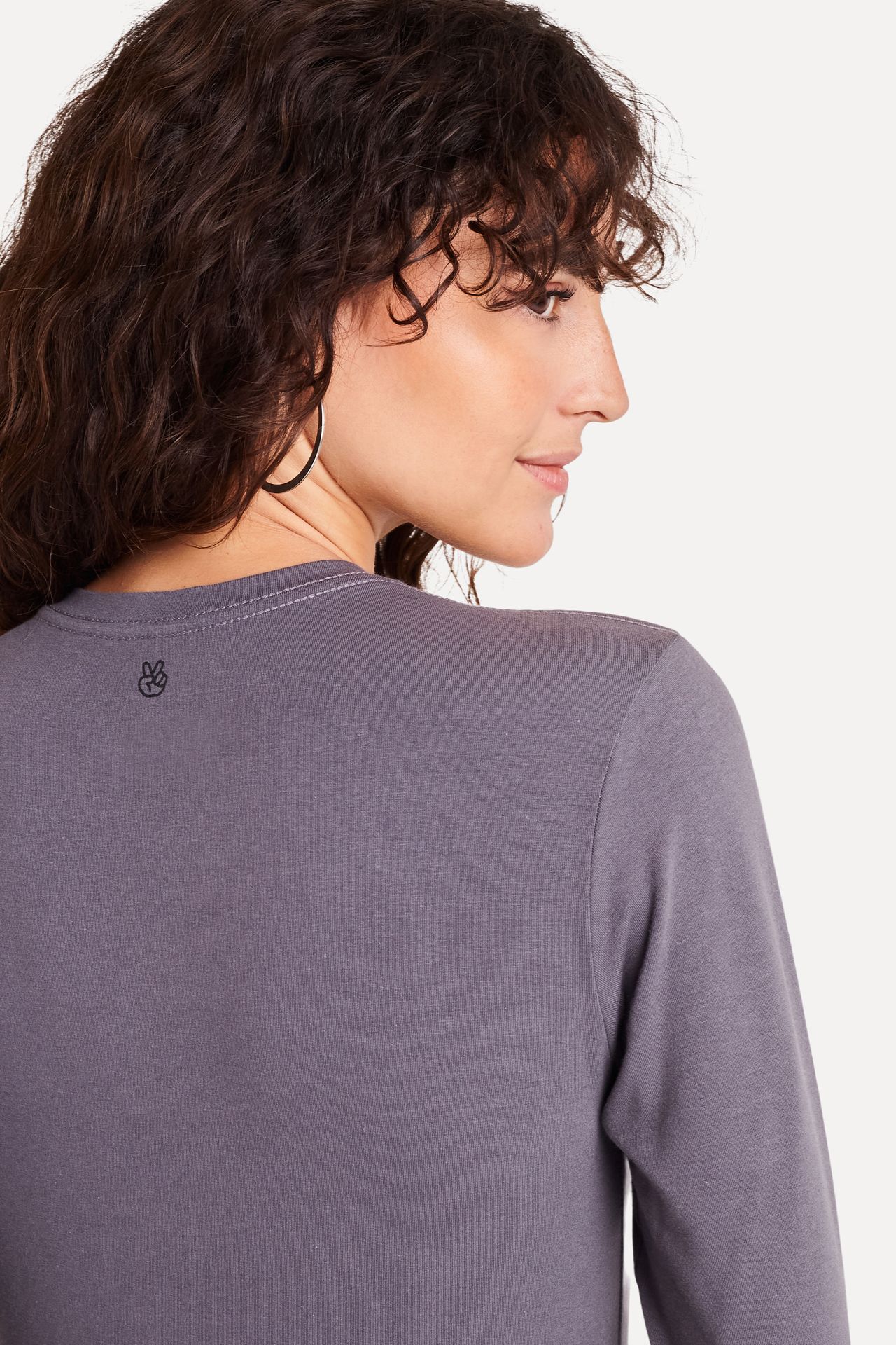 Camiseta Básica Feminina Simples + de Manga Longa