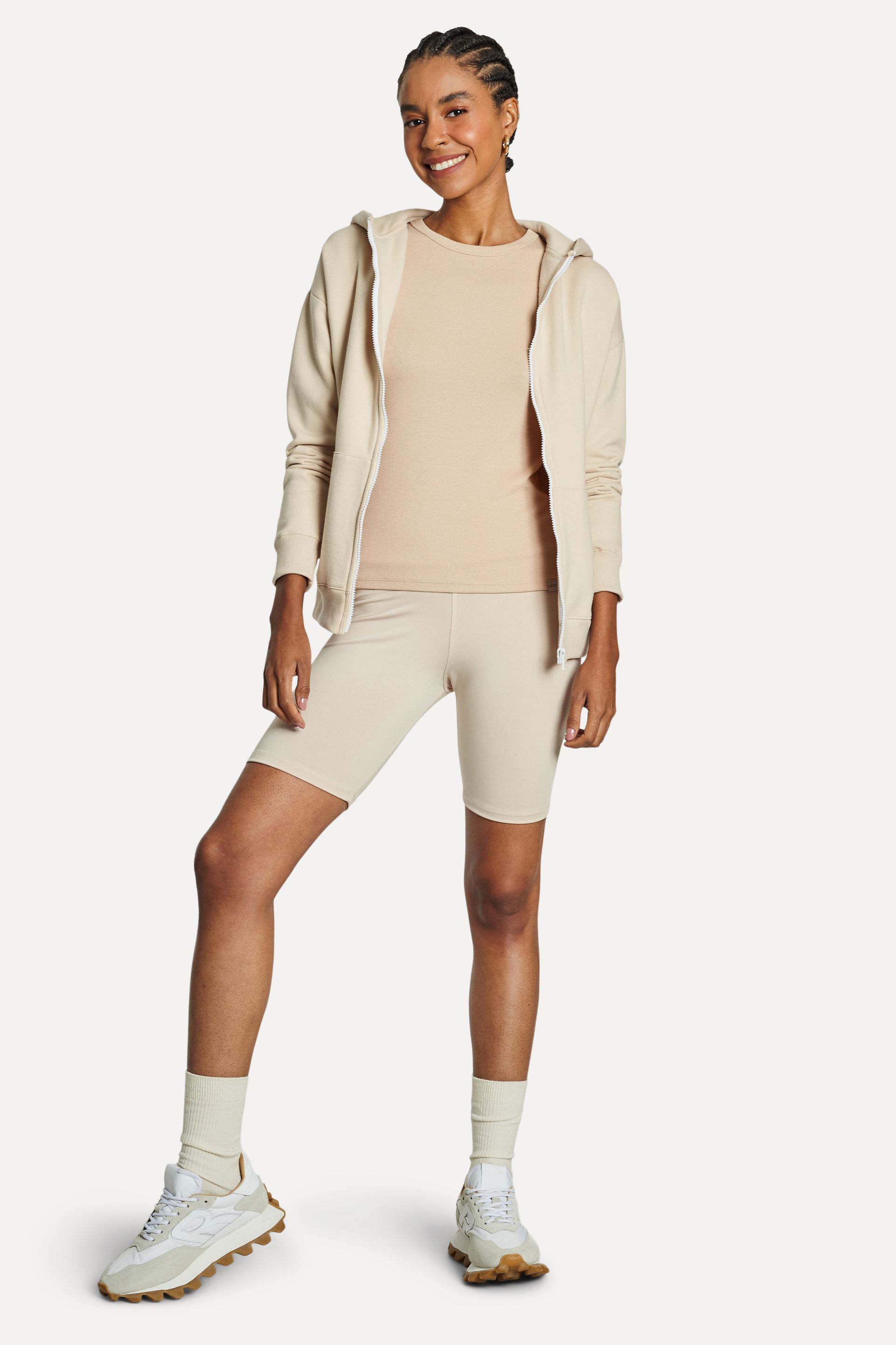 Bermuda Feminina Health