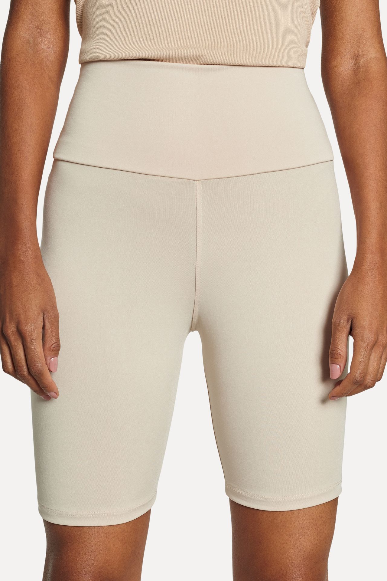 Bermuda Feminina Health