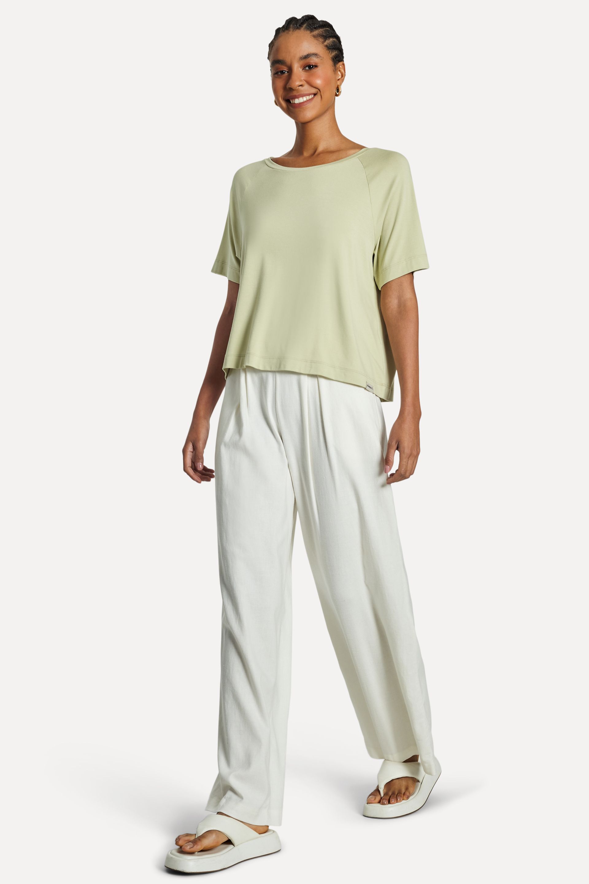 Camiseta Ampla Feminina com Elastano