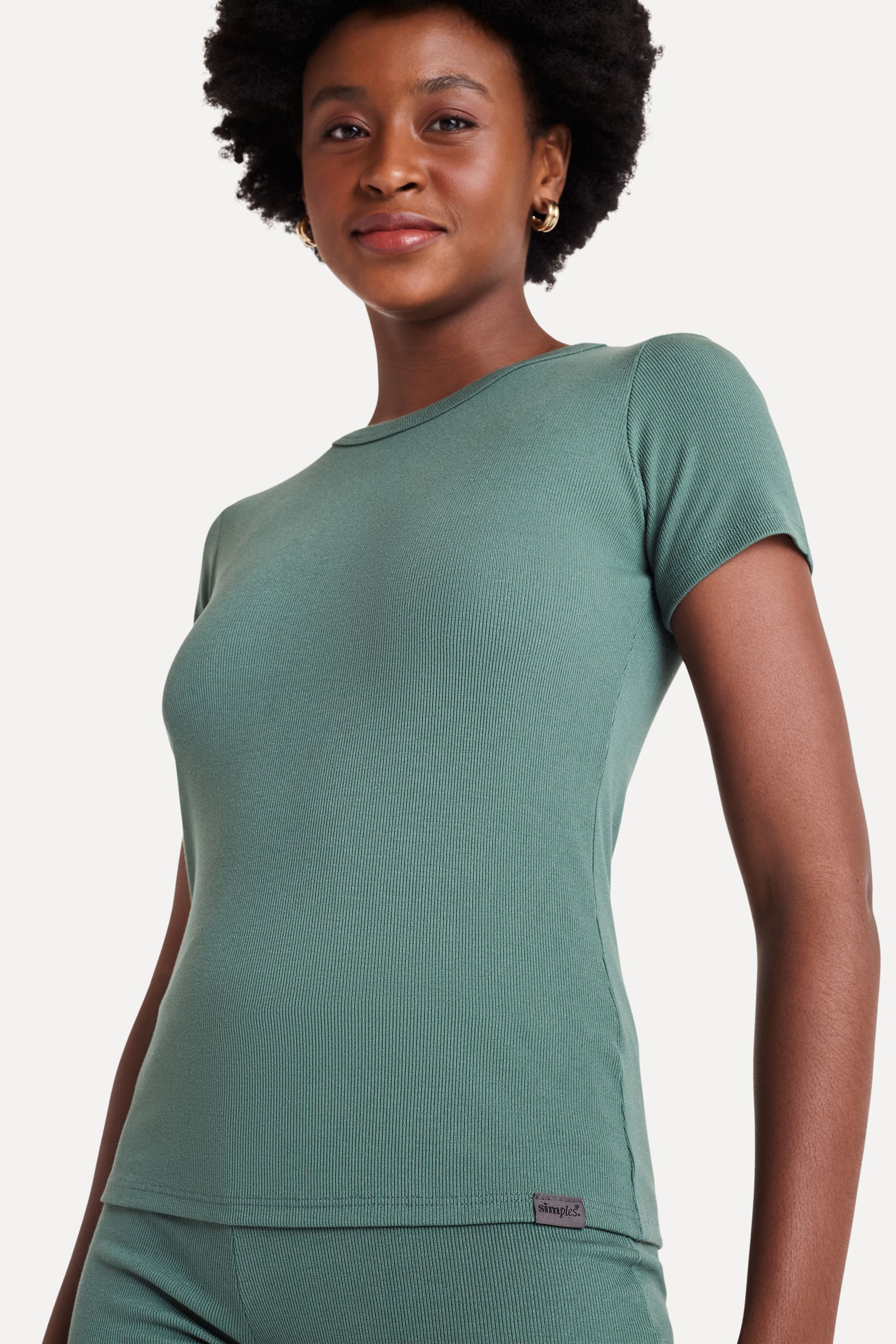 Camiseta Básica Femina em Malha Rib Manga Curta