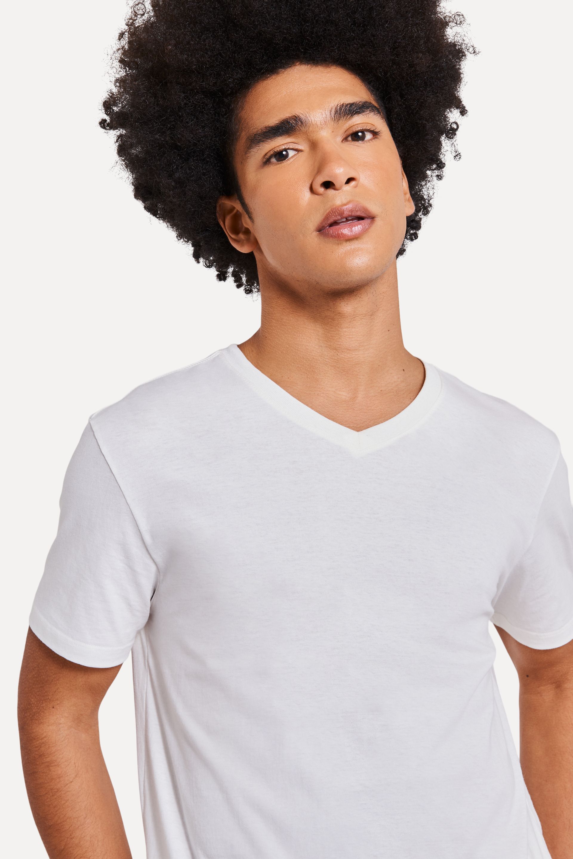 Camiseta Básica Masculina Simples Gola V Manga Curta