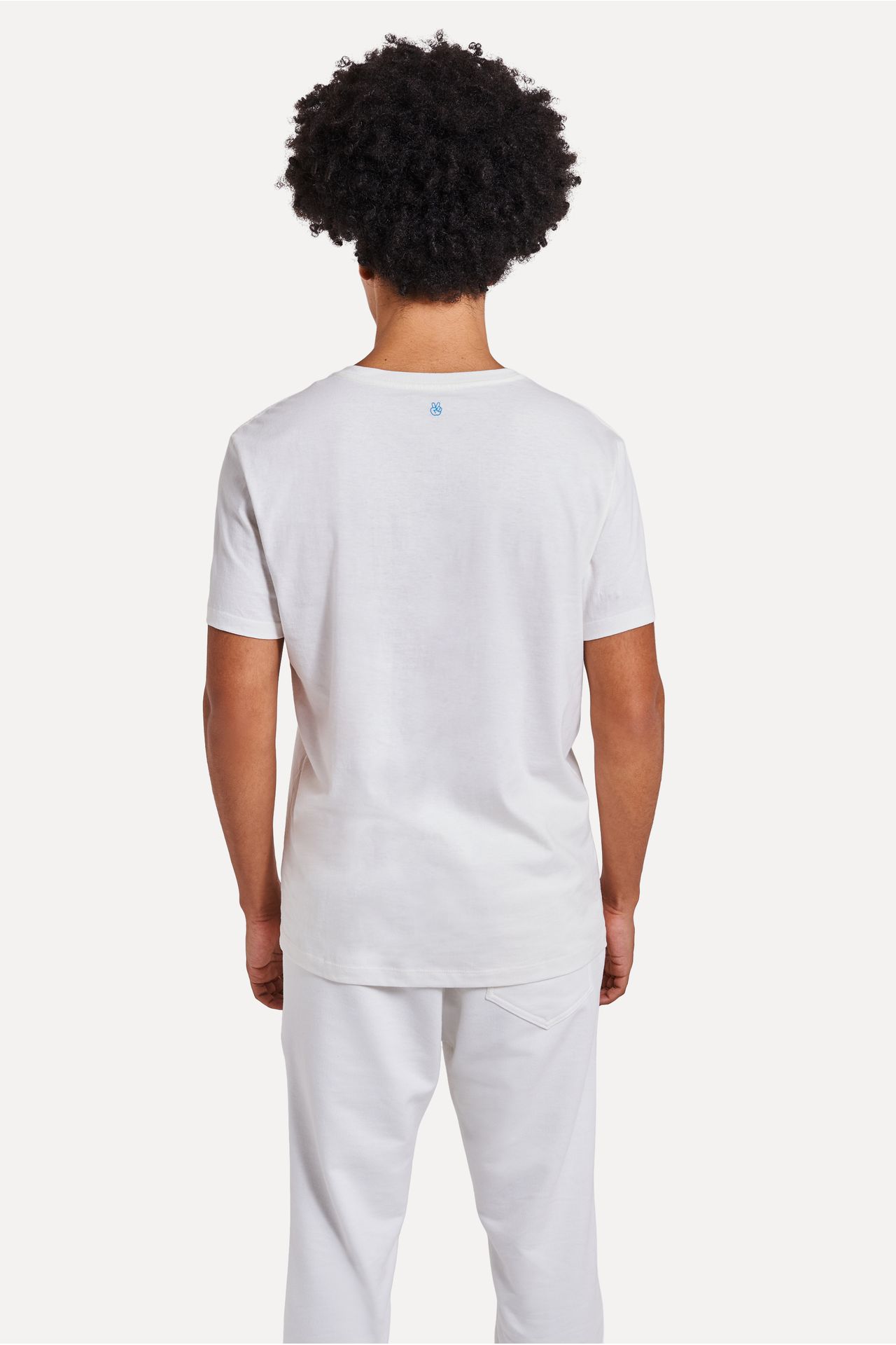 Camiseta Básica Masculina Simples Gola V Manga Curta