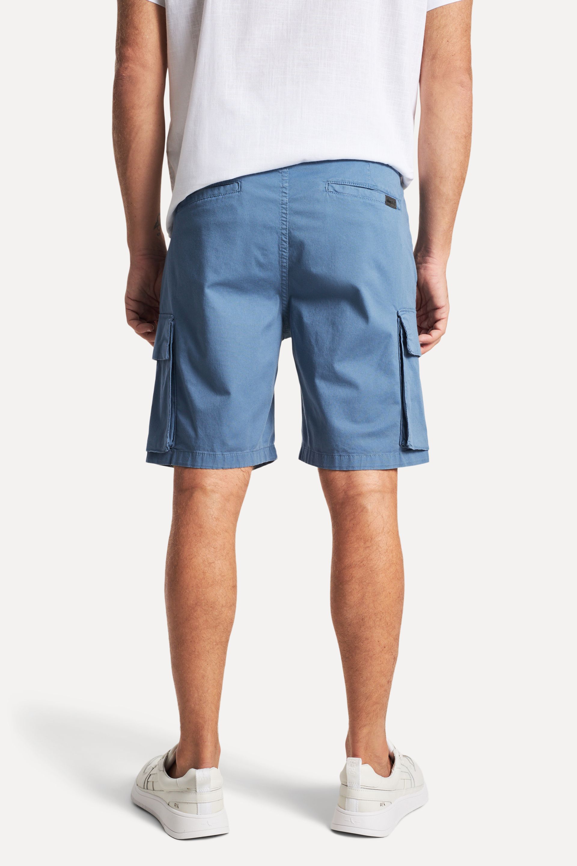 Bermuda Cargo Masculina de Sarja com Elastano