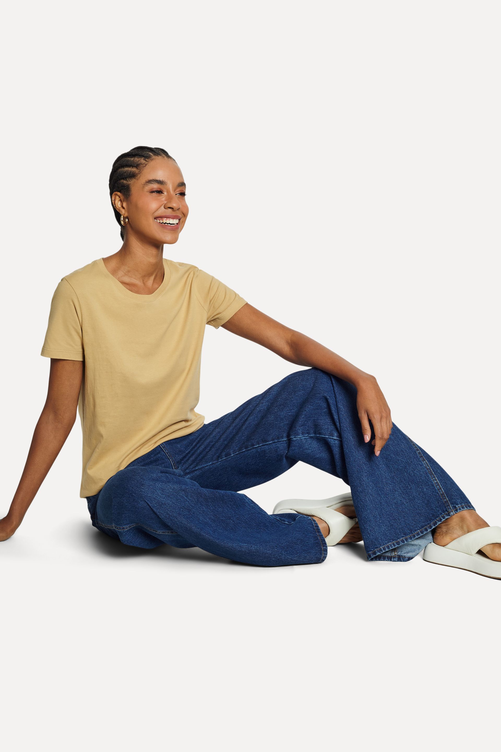 Camiseta Básica Feminina Simples de Manga Curta