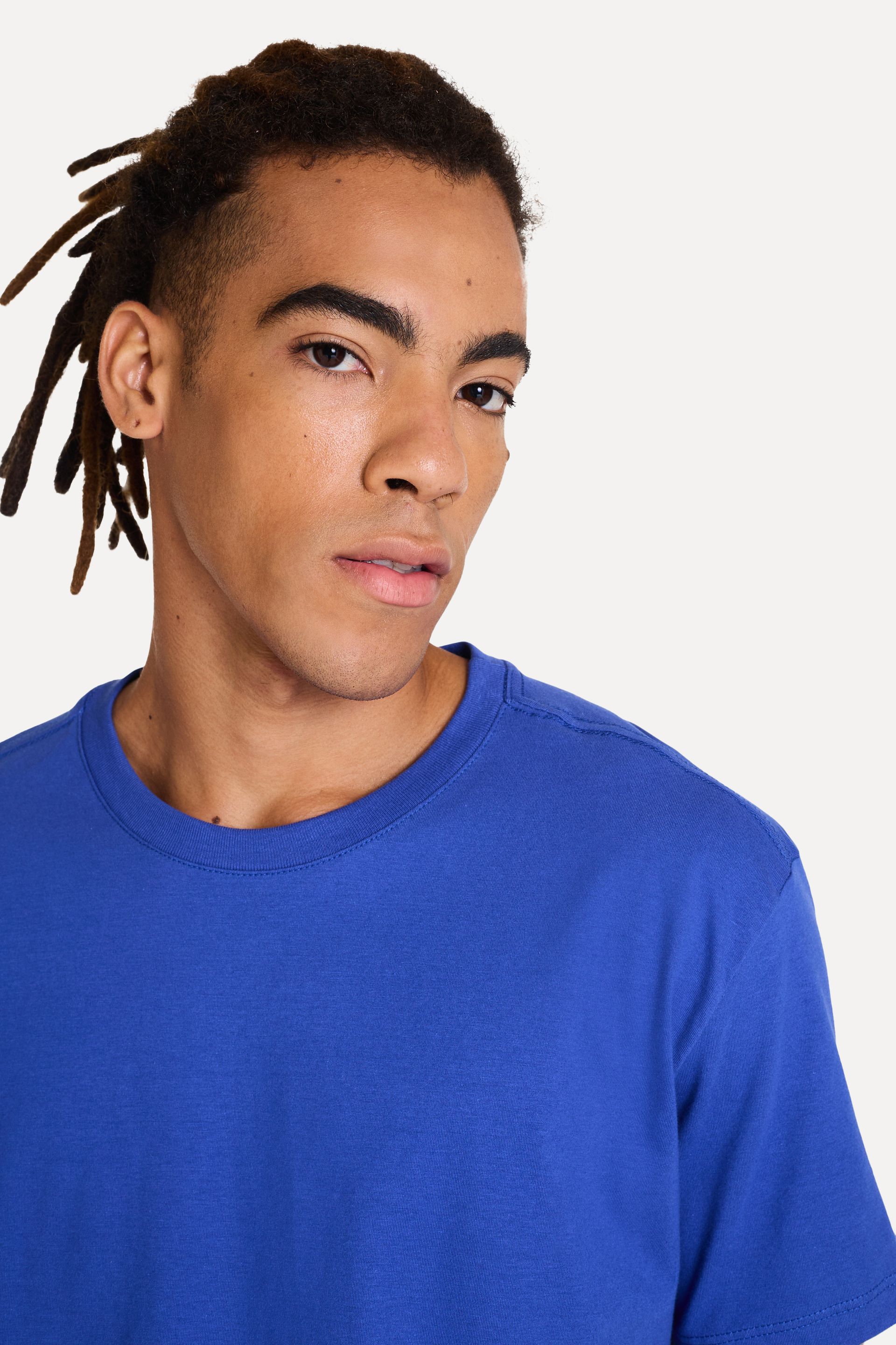Camiseta Básica Masculina Simples Manga Curta